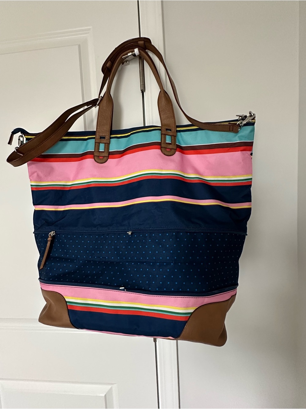 Stella & Dot “Let’s Get Carried Away” Large Weekender Tote | Strped | Travel Bag - Picture 7 of 16